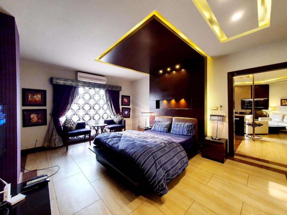 Luxurious Boutique One Bed Apartment In Bahria Town Rávalpindí Exteriér fotografie